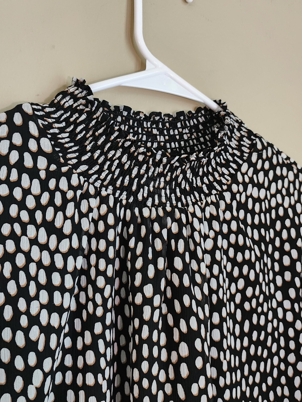 J. Crew Black and White Smocked Neck Top Longsleeve Women Size L Work Office - Picture 3 of 9